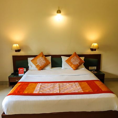 Hotel Lotus Πούνε Εξωτερικό φωτογραφία