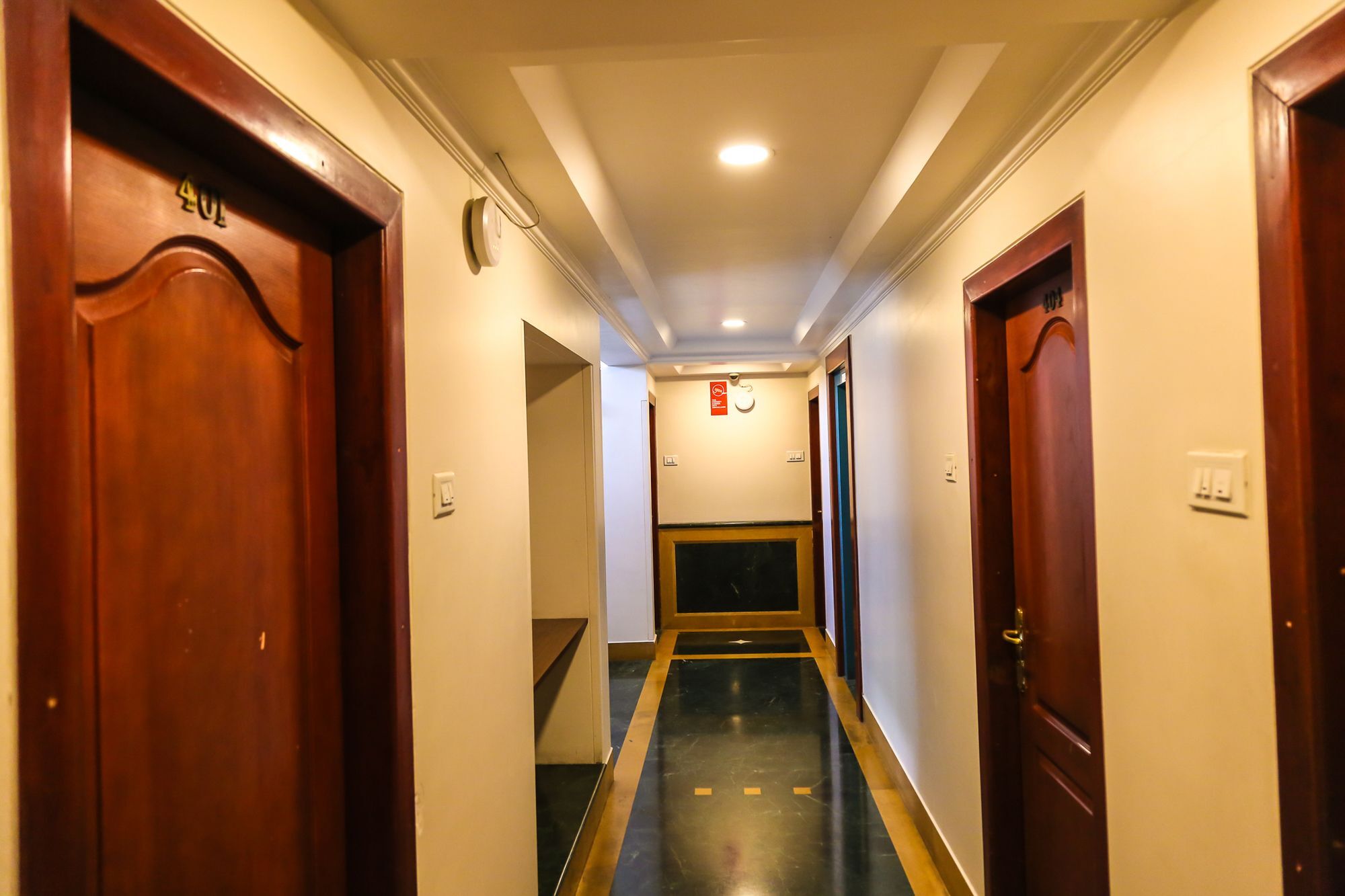 Hotel Lotus Πούνε Εξωτερικό φωτογραφία